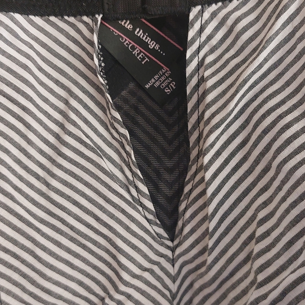 Victoria’s Secret Sexy Little Things Lingerie Small EUC - Picture 13 of 13